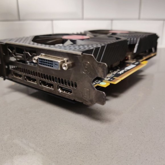 XFX XTR Edition RX 580 4GB OC+ - Picture 6 of 9